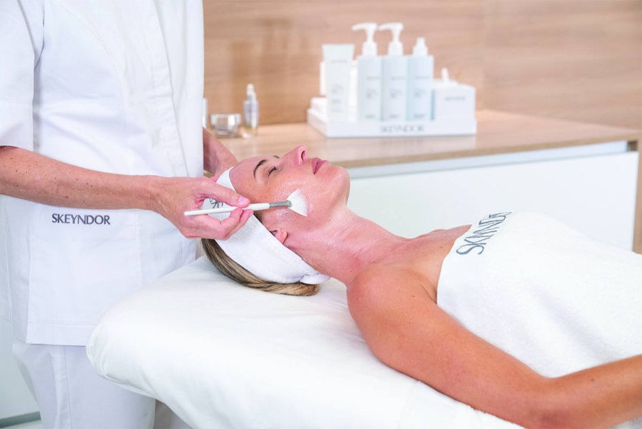 SKEYNDOR treatment — Prepare the Skin