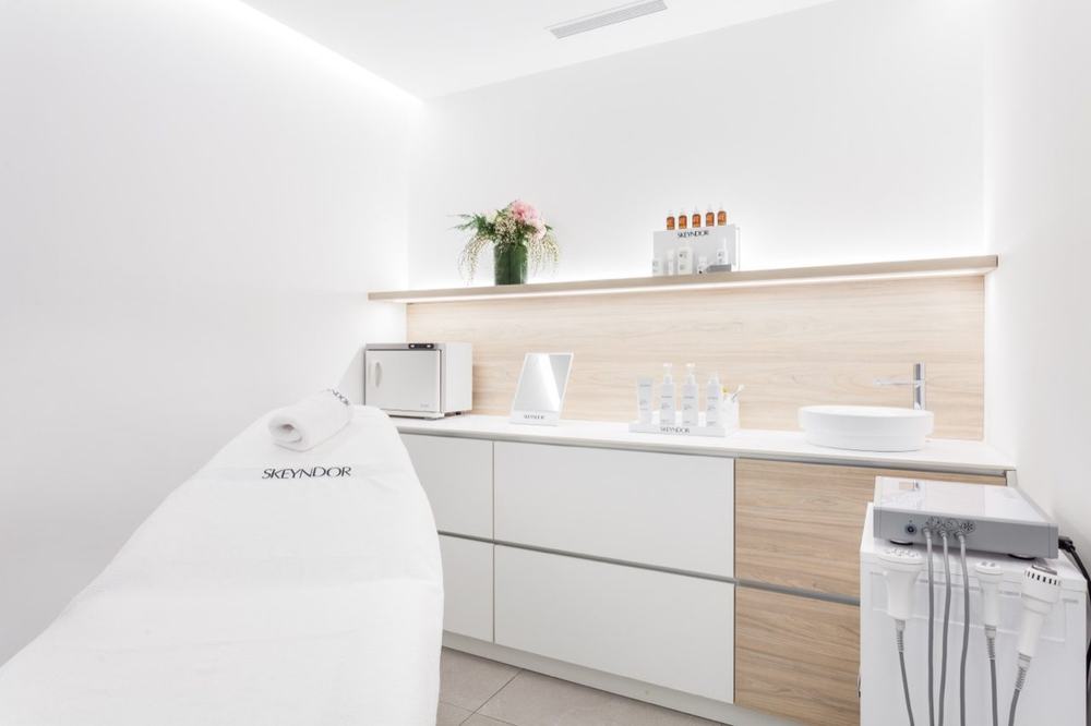A Skeyndor professional treatment cabin